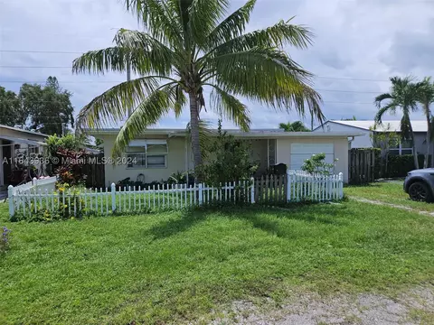 2434 Cleveland St, Hollywood, FL 33020