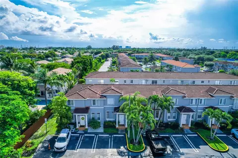 5245 NW 112th Ave #2, Doral, FL 33178