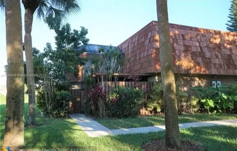 1660 S Coral Ter, North Lauderdale, FL 33068