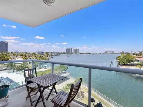 2841 NE 163rd St #607, North Miami Beach, FL 33160