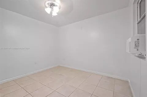 670 E 36th St, Hialeah, FL 33013 photo 33