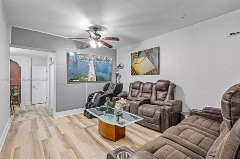 670 E 36th St, Hialeah, FL 33013 photo 7