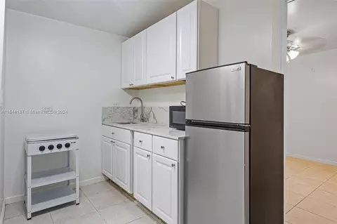 670 E 36th St, Hialeah, FL 33013 photo 32