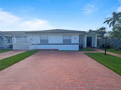 1200 SW 143rd Ave, Miami, FL 33184