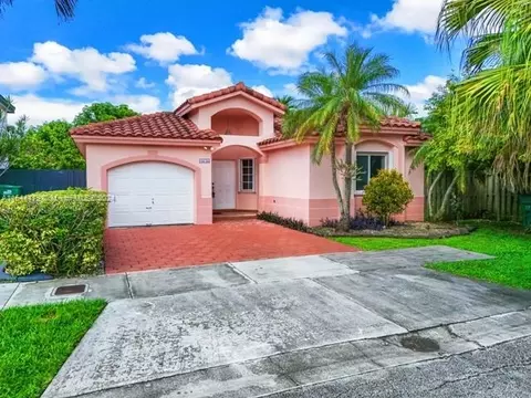 15755 SW 91st St, Miami, FL 33196