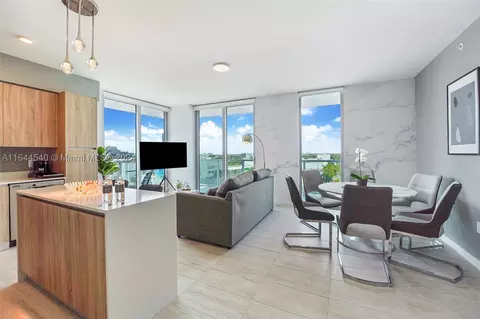 3900 Biscayne Blvd #S-702, Miami, FL 33137