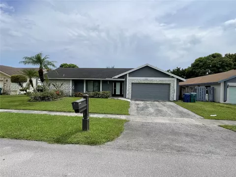 7140 NW 46th St, Lauderhill, FL 33319