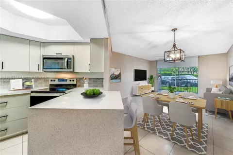 8215 Lake Dr #101, Doral, FL 33166