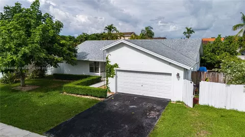 11044 SW 127th Ct, Miami, FL 33186