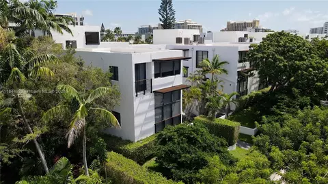 101 Enid Dr #1, Key Biscayne, FL 33149
