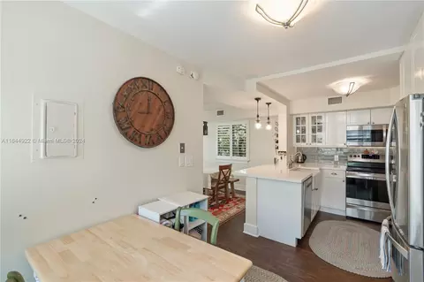 101 Enid Dr #1, Key Biscayne, FL 33149 photo 13