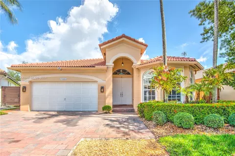 11333 NW 79th Ln, Doral, FL 33178