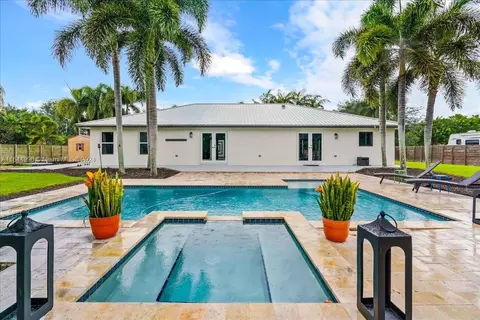 32201 SW 202nd Pl, Homestead, FL 33030