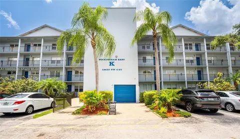 12650 SW 6th St #410K, Pembroke Pines, FL 33027