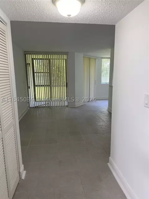 8215 SW 152nd Ave #G-111, Miami, FL 33193