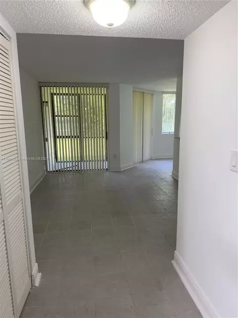 8215 SW 152nd Ave #G-111, Miami, FL 33193