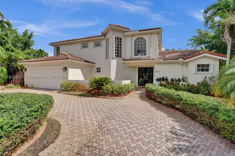 15591 SW 42nd Ln, Miami, FL 33185