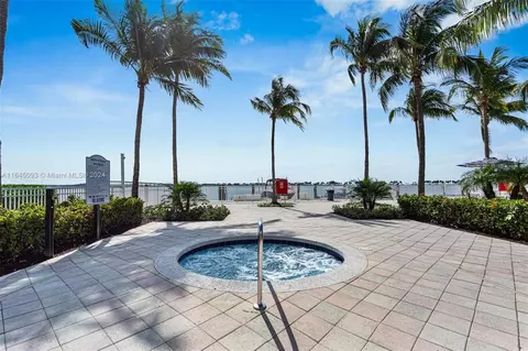 2101 Brickell Ave #1801, Miami, FL 33129 photo 32