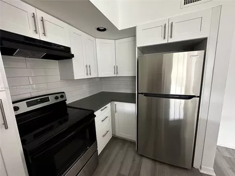 457 Vista Isles Dr #2122, Sunrise, FL 33325
