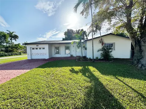 16803 SW 107th Pl, Miami, FL 33157