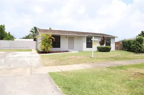 26312 SW 127th Pl, Homestead, FL 33032