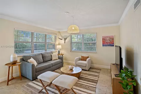 1800 Meridian Ave #5, Miami Beach, FL 33139