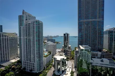1010 Brickell Ave #3304, Miami, FL 33131
