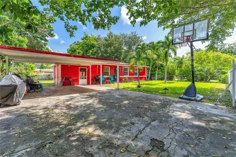 3031 NW 163rd St, Miami Gardens, FL 33054