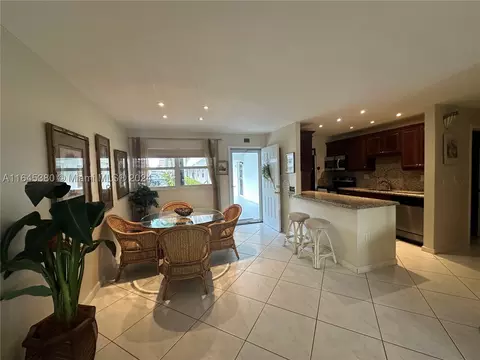 3135 S Ocean Dr #129, Hallandale Beach, FL 33009