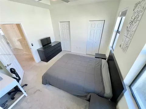 Bedroom - 10832 W 33rd Way #10832, Hialeah, FL 33018 photo 3 of 7