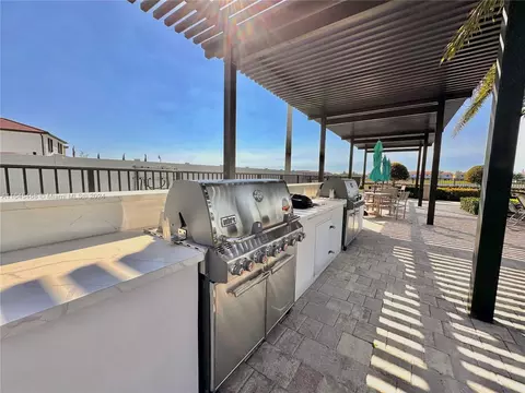 Other - 10832 W 33rd Way #10832, Hialeah, FL 33018 photo 15 of 19