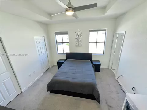 Bedroom - 10832 W 33rd Way #10832, Hialeah, FL 33018 photo 1 of 7