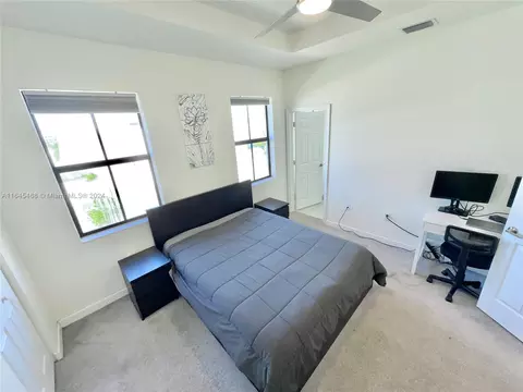 Bedroom - 10832 W 33rd Way #10832, Hialeah, FL 33018 photo 2 of 7