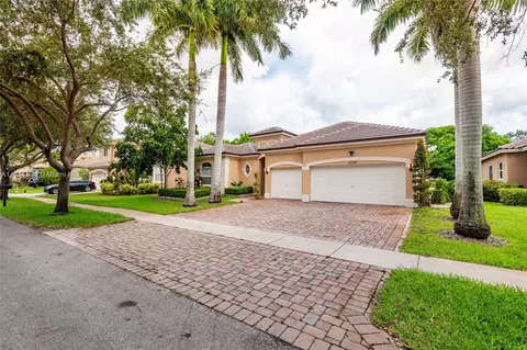 12749 SW 21st St, Miramar, FL 33027
