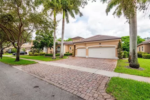12749 SW 21st St, Miramar, FL 33027