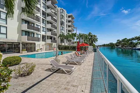 9800 W Bay Harbor Dr #605, Bay Harbor Islands, FL 33154