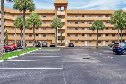 15969 NW 64th Ave #402, Miami Lakes, FL 33014