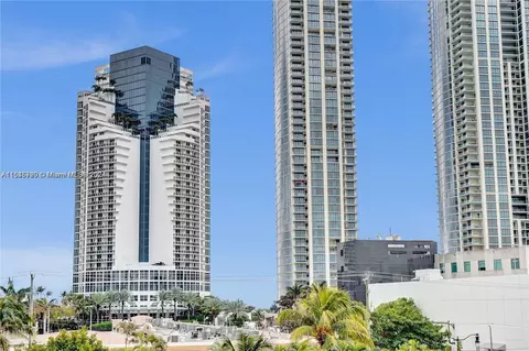 201 180th Dr #213, Sunny Isles Beach, FL 33160