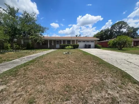 5142 Lake Miriam Cir, Lakeland, FL 33813