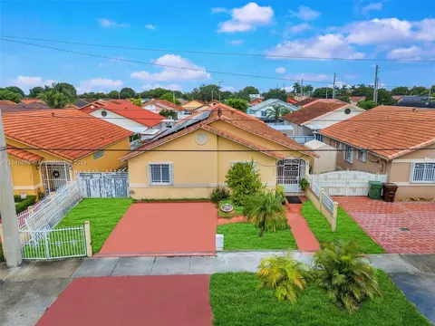 7560 W 32nd Ave, Hialeah, FL 33018