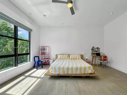 561 Hampton Ln, Key Biscayne, FL 33149 photo 23