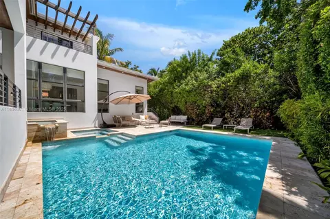 561 Hampton Ln, Key Biscayne, FL 33149 photo 18