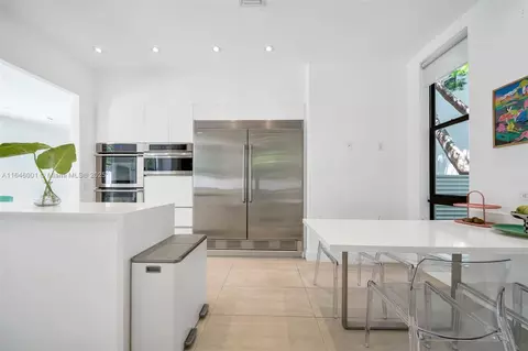 561 Hampton Ln, Key Biscayne, FL 33149 photo 7