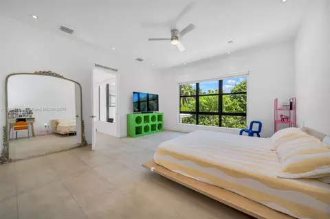 561 Hampton Ln, Key Biscayne, FL 33149 photo 22