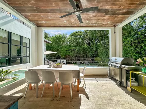561 Hampton Ln, Key Biscayne, FL 33149 photo 16