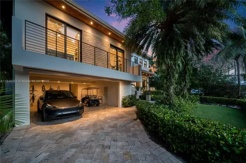 561 Hampton Ln, Key Biscayne, FL 33149 photo 34
