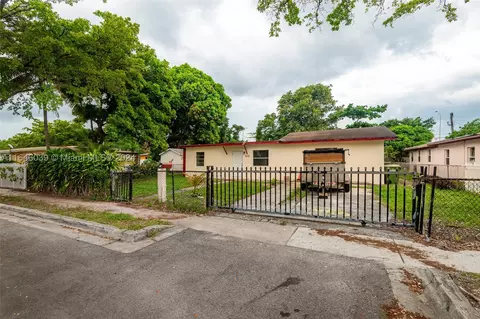 1610 NW 120th St, North Miami, FL 33167