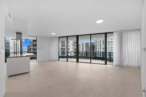 1000 Brickell Plz #2801, Miami, FL 33131