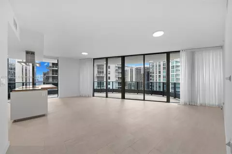 1000 Brickell Plz #2801, Miami, FL 33131
