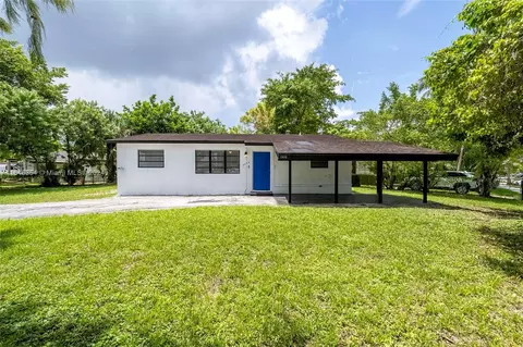 6460 SW 19th St, North Lauderdale, FL 33068